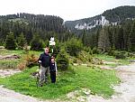 Sorin and Alexander at the beginning of the trail towards Scropoasa Reservoir and Chalet through the Great Zănoaga Gorge